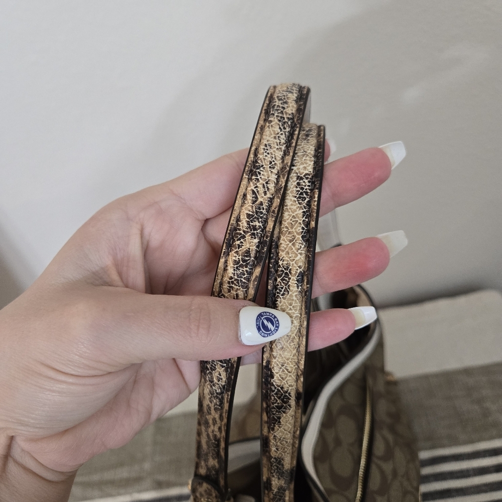 Coach Kristy C7332 Signature C With Snake Trim Shoulder Bag - Picture 15 of 16